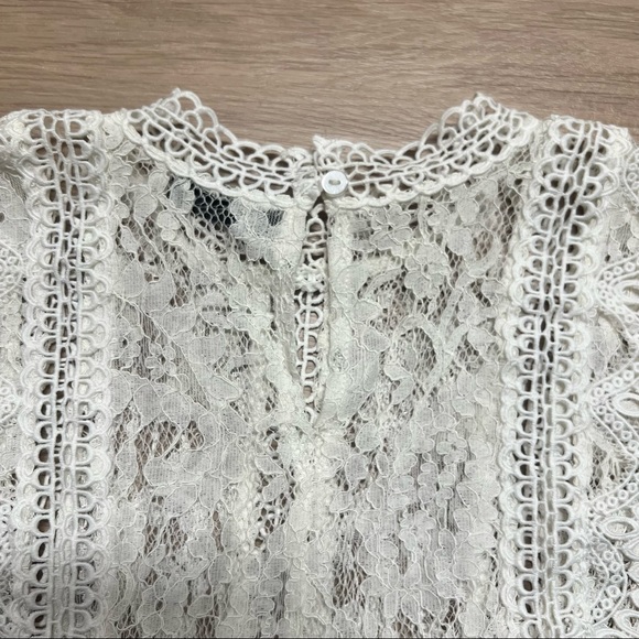 Tally Weill Lace Top - Picture 4 of 4